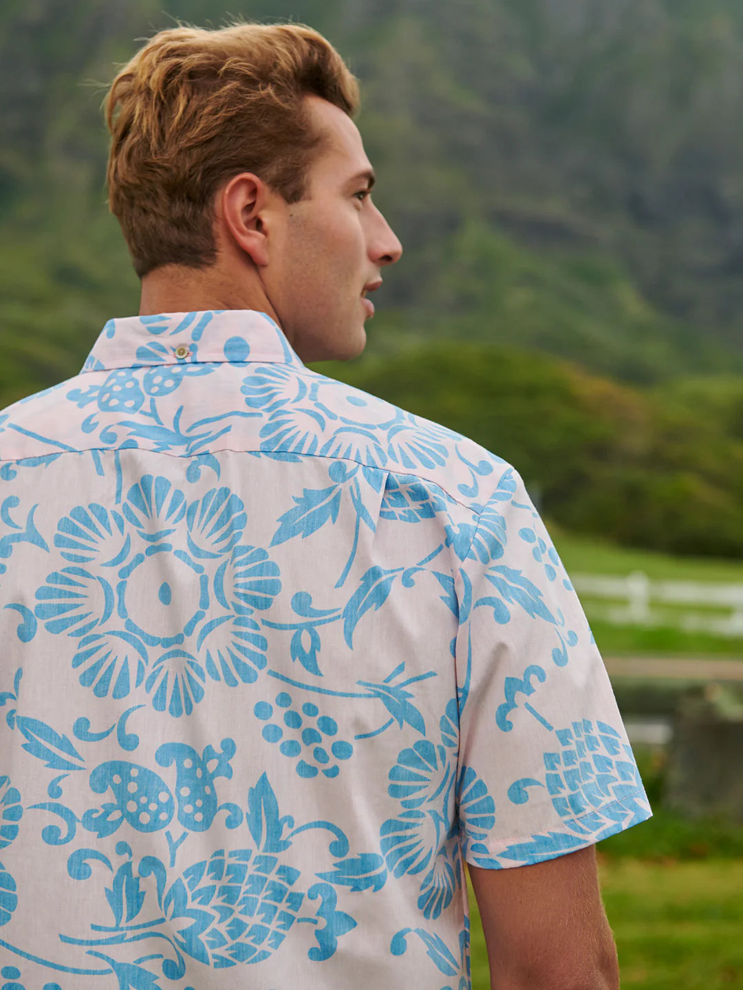 Kahala Duke’s Pareo Pua Dress Shirt